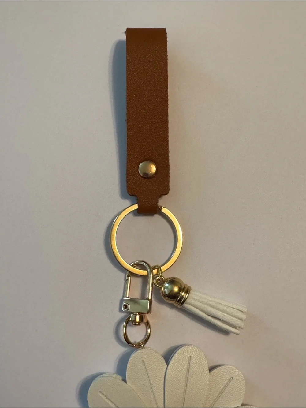 Handmade daisy keychain